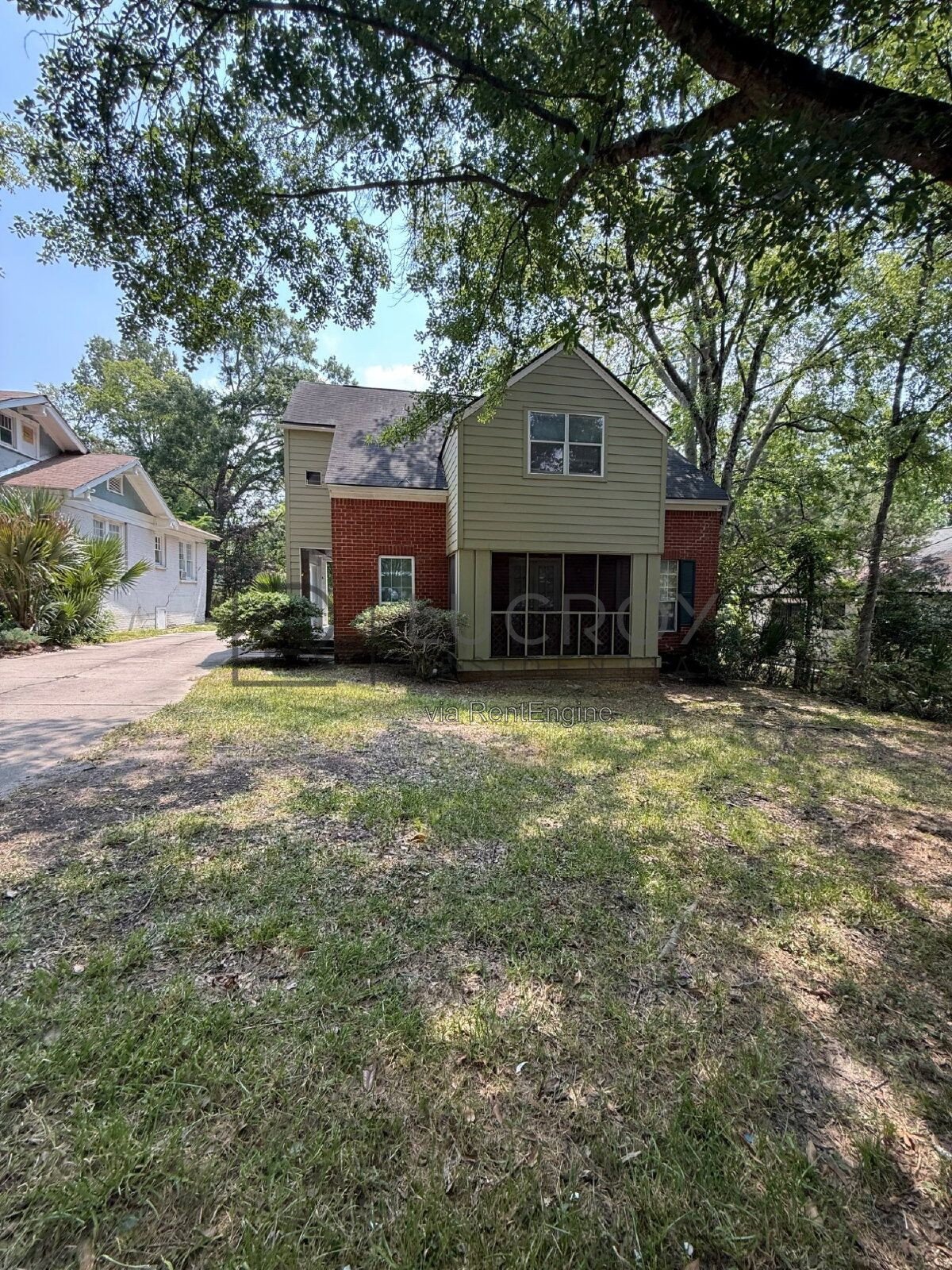 Belhaven living unter $1100! property image