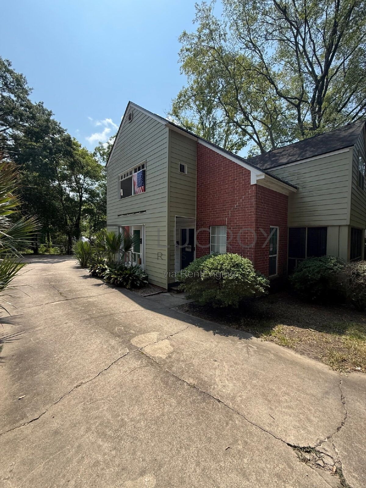 Belhaven living unter $1100! property image