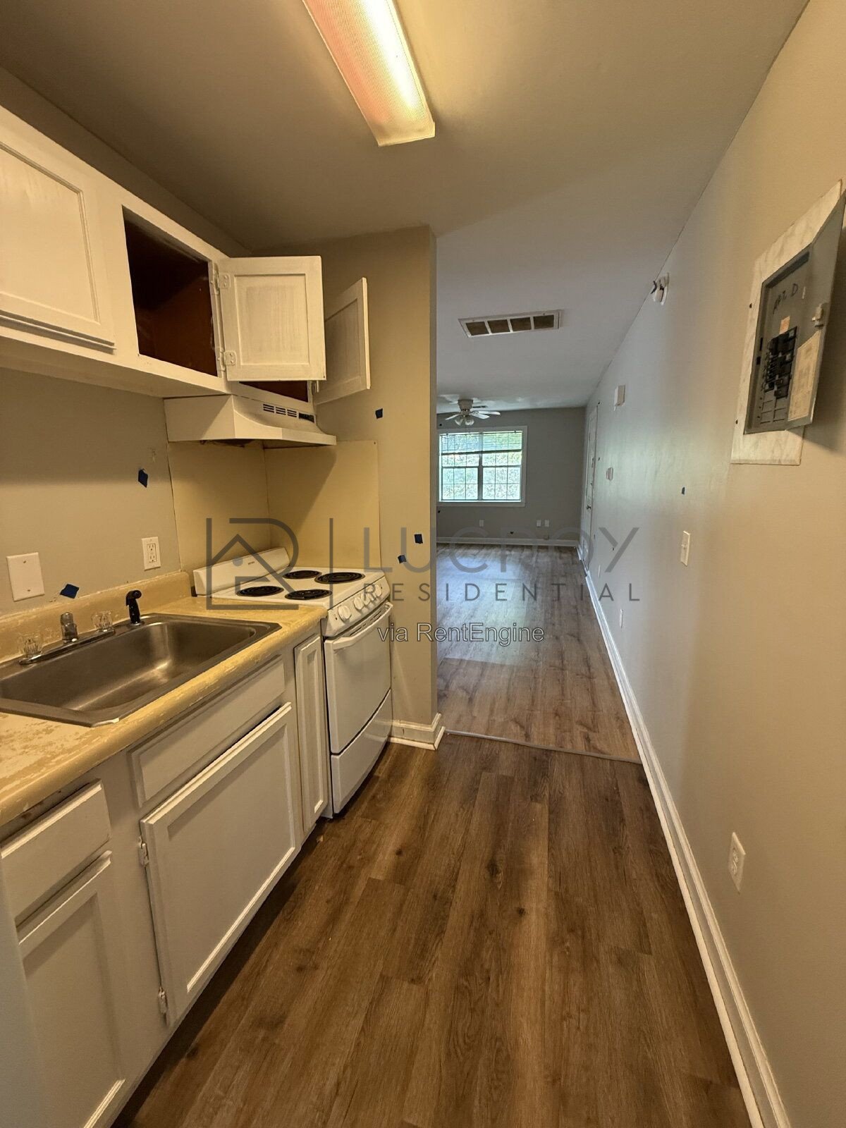 Belhaven living unter $1100! property image