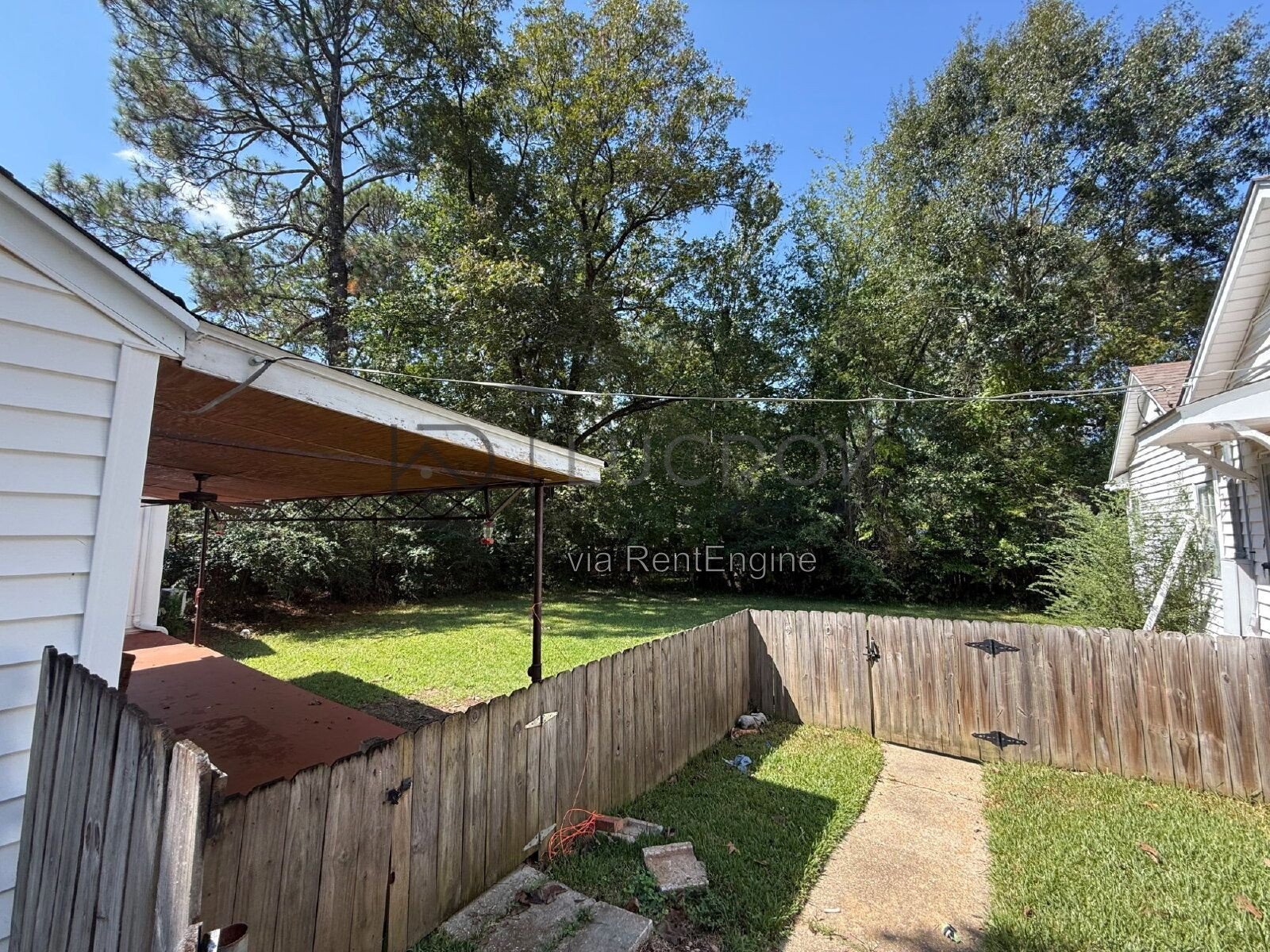 2/1 Garage apt in North Jackson under $1k INCLUDING UTILITIES property image