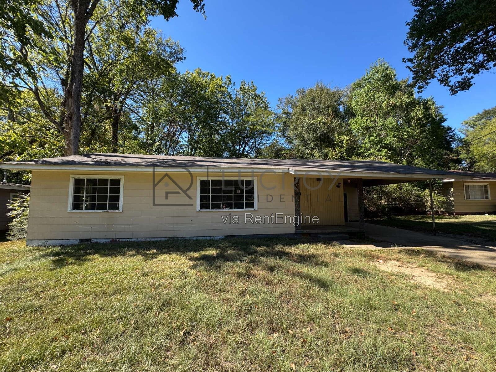 Cozy 3-Bed Retreat on El Paso Street – Cozy 1300 Sq Ft Home in Jackson! property image
