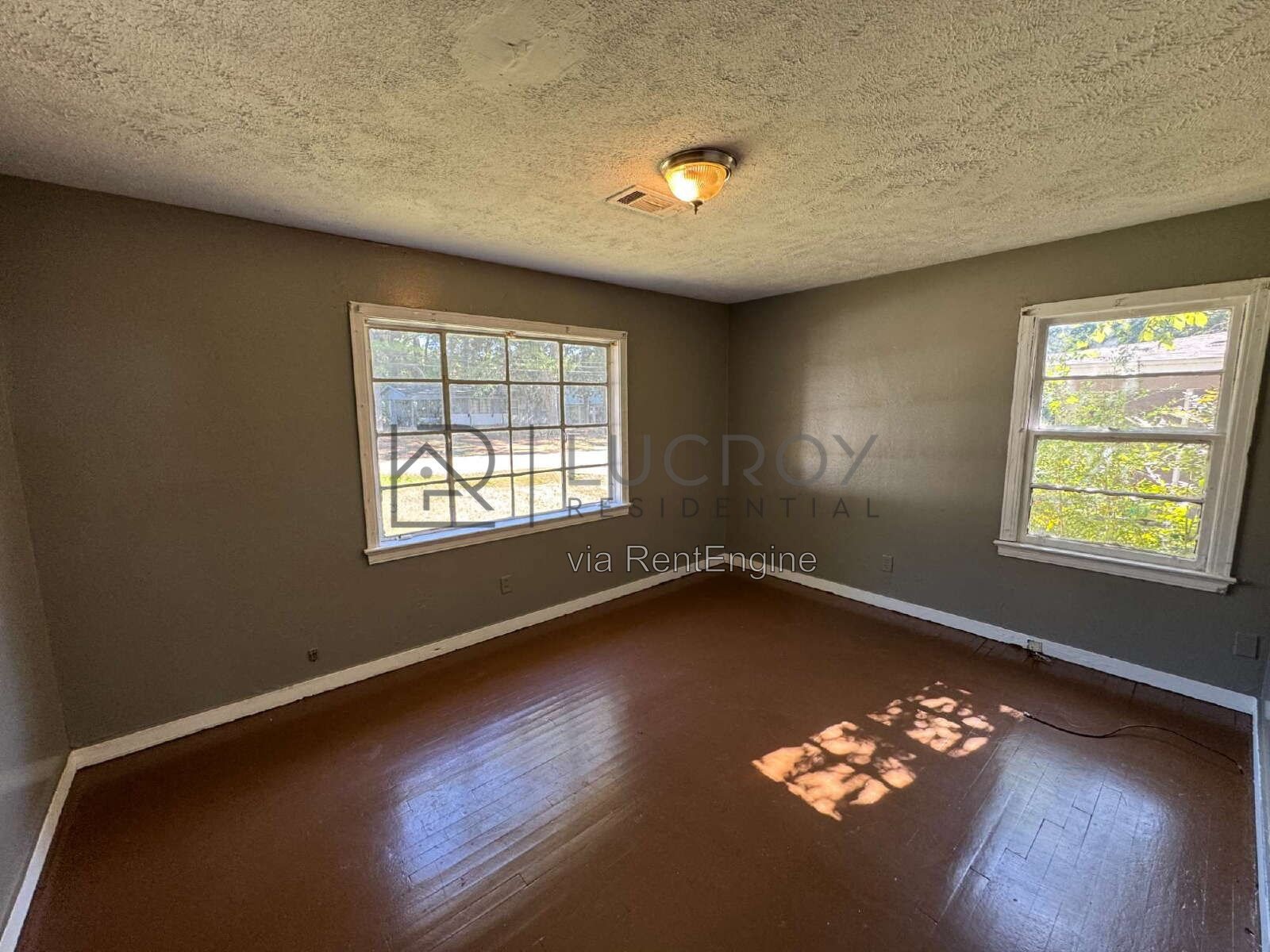 Cozy 3-Bed Retreat on El Paso Street – Cozy 1300 Sq Ft Home in Jackson! property image