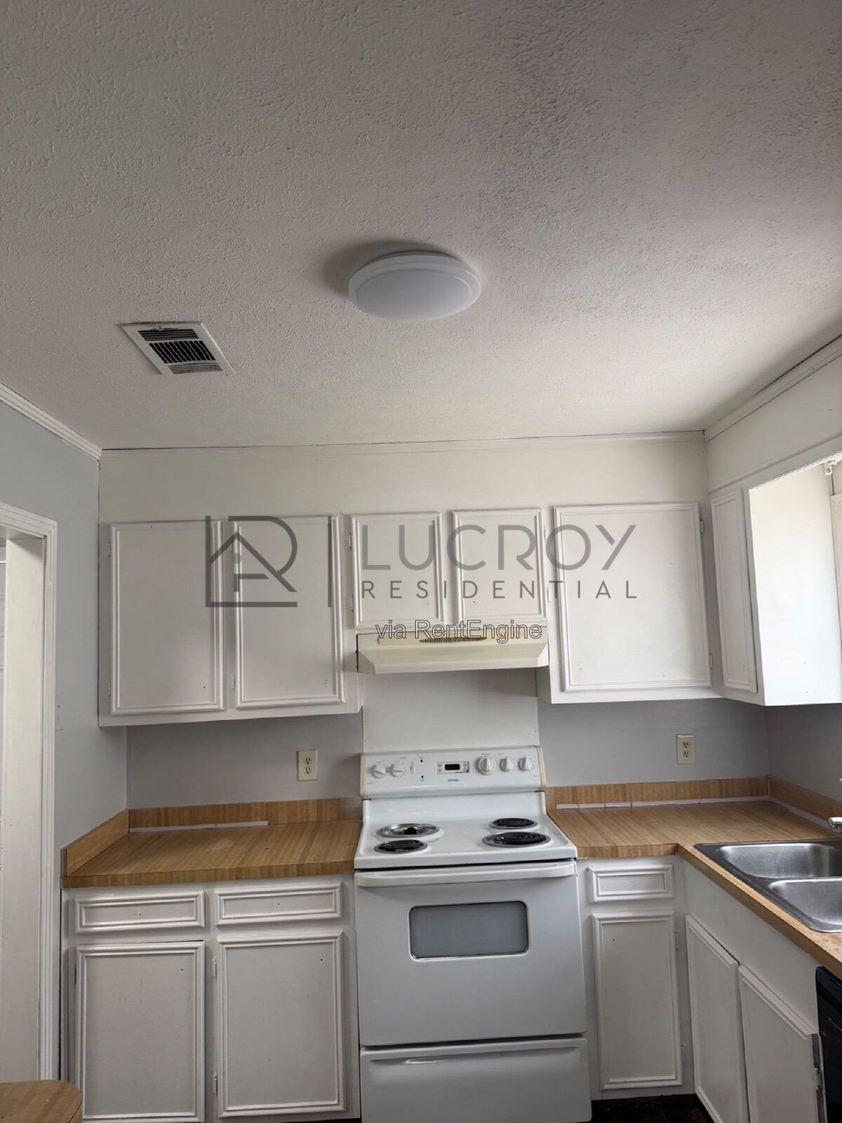 2/1 Townhouse in North Jackson! property image