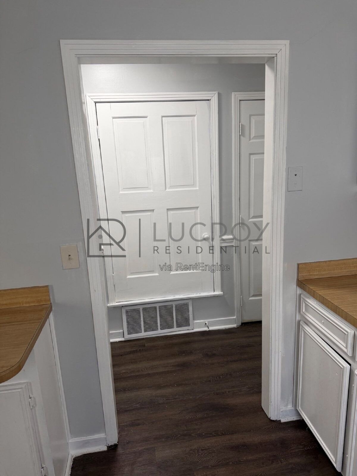 2/1 Townhouse in North Jackson! property image