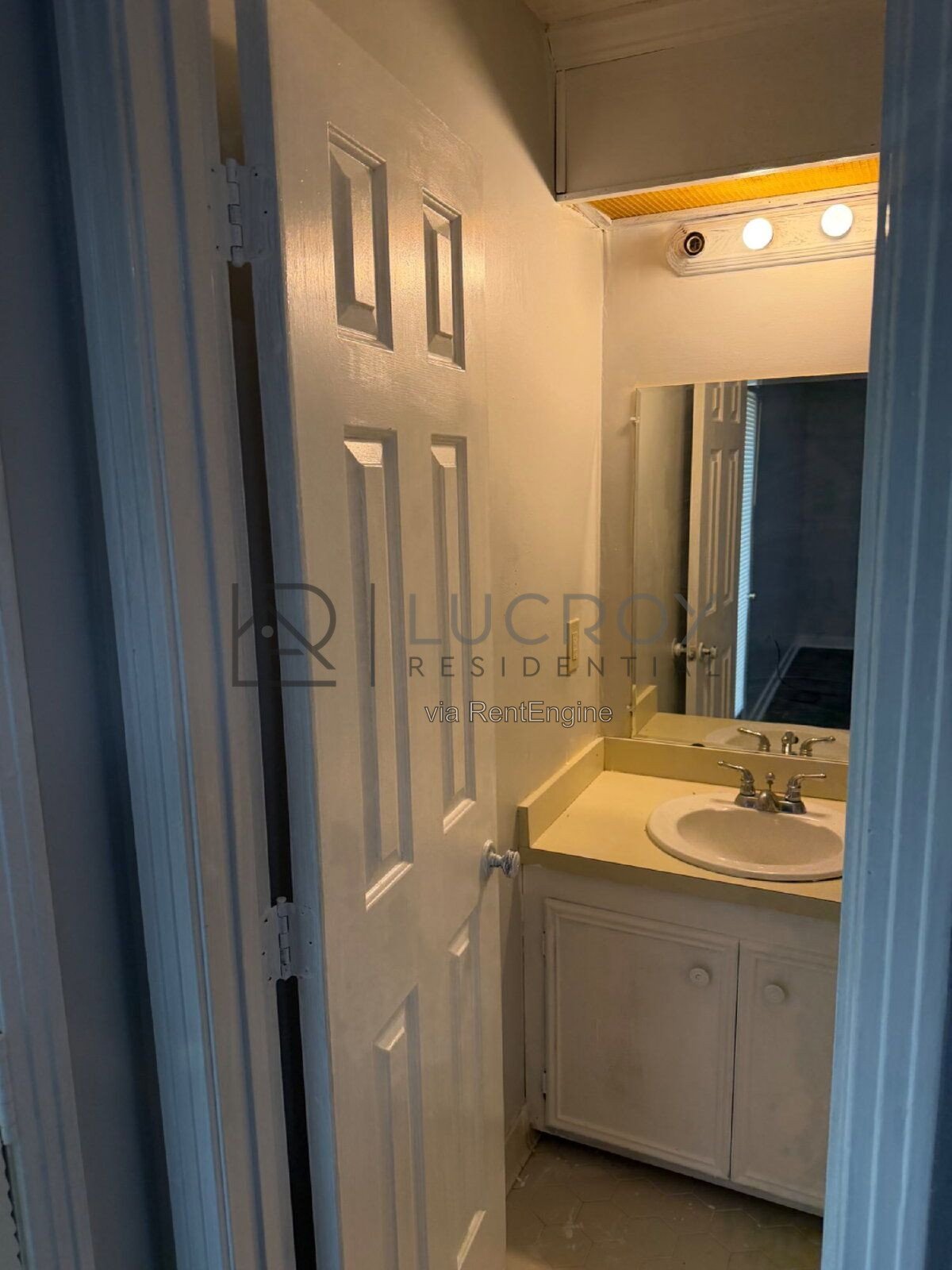 2/1 Townhouse in North Jackson! property image